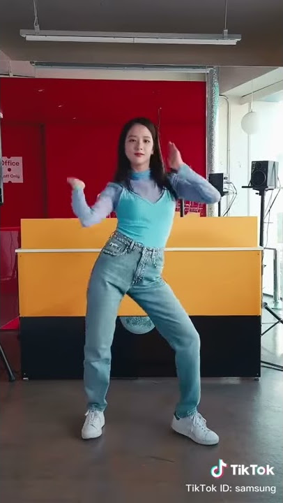BLACKPINK - Awesome Screen,Awesome Camera