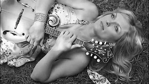 Rhonda Vincent -- When I Close My Eyes