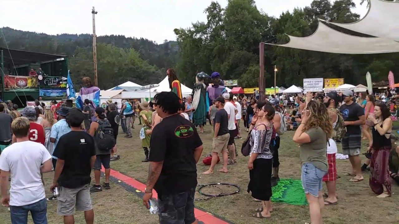 Reggae on the river Humboldt county 2017 the giant people - YouTube