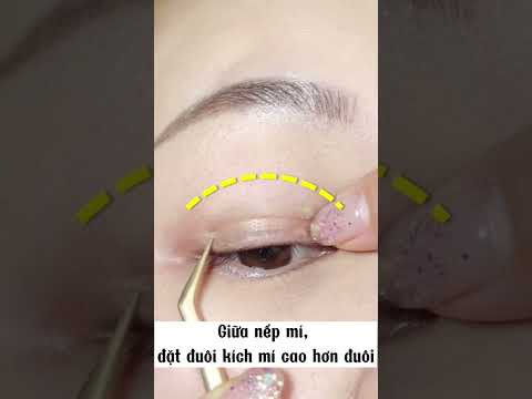 Mẹo dán kích mí mắt tự nhiên dễ làm không phải ai cũng biết #shorts #hoctrangdiem #tipsmakeup