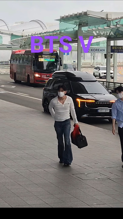 BTS V | Departure for Paris