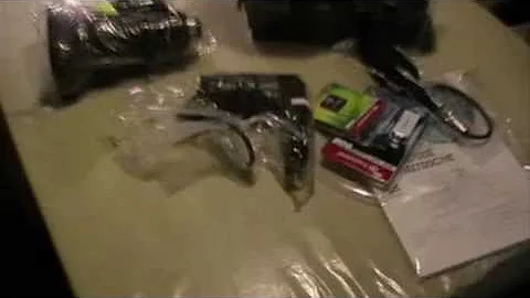 Unboxing JVC GY-HM700