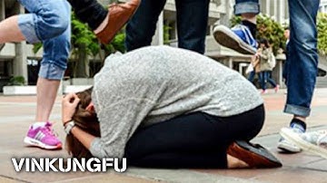 Cách xử lí khi chơi hội đồng trong trường | How to defend yourself in school | VinKungfu