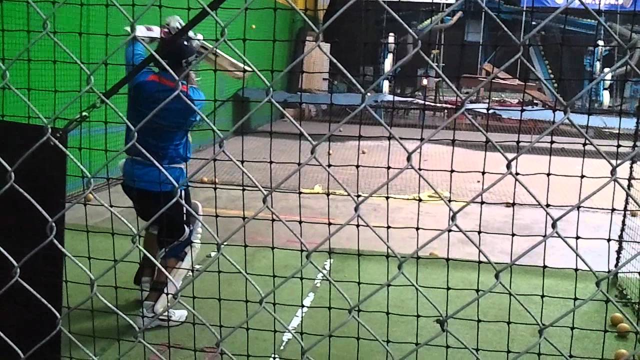 Cricket batting practice with bowling machine part 3. YouTube