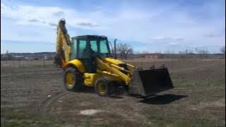 2004 NEW HOLLAND LB90B For Sale