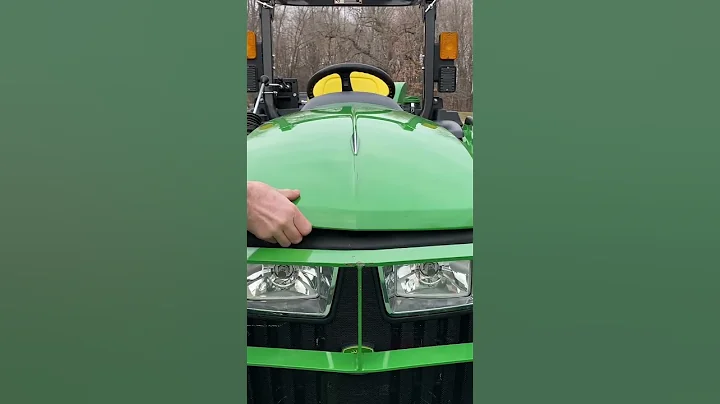 How To Open a John Deere 3038e Hood #johndeere #johndeeretractor #maintenance #hood #compacttractor