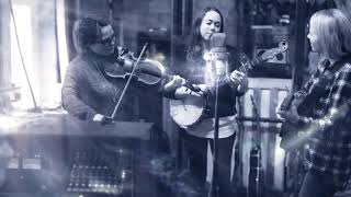 Watch Im With Her Wild One video