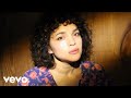 Norah Jones - Tryin' To Keep It Together