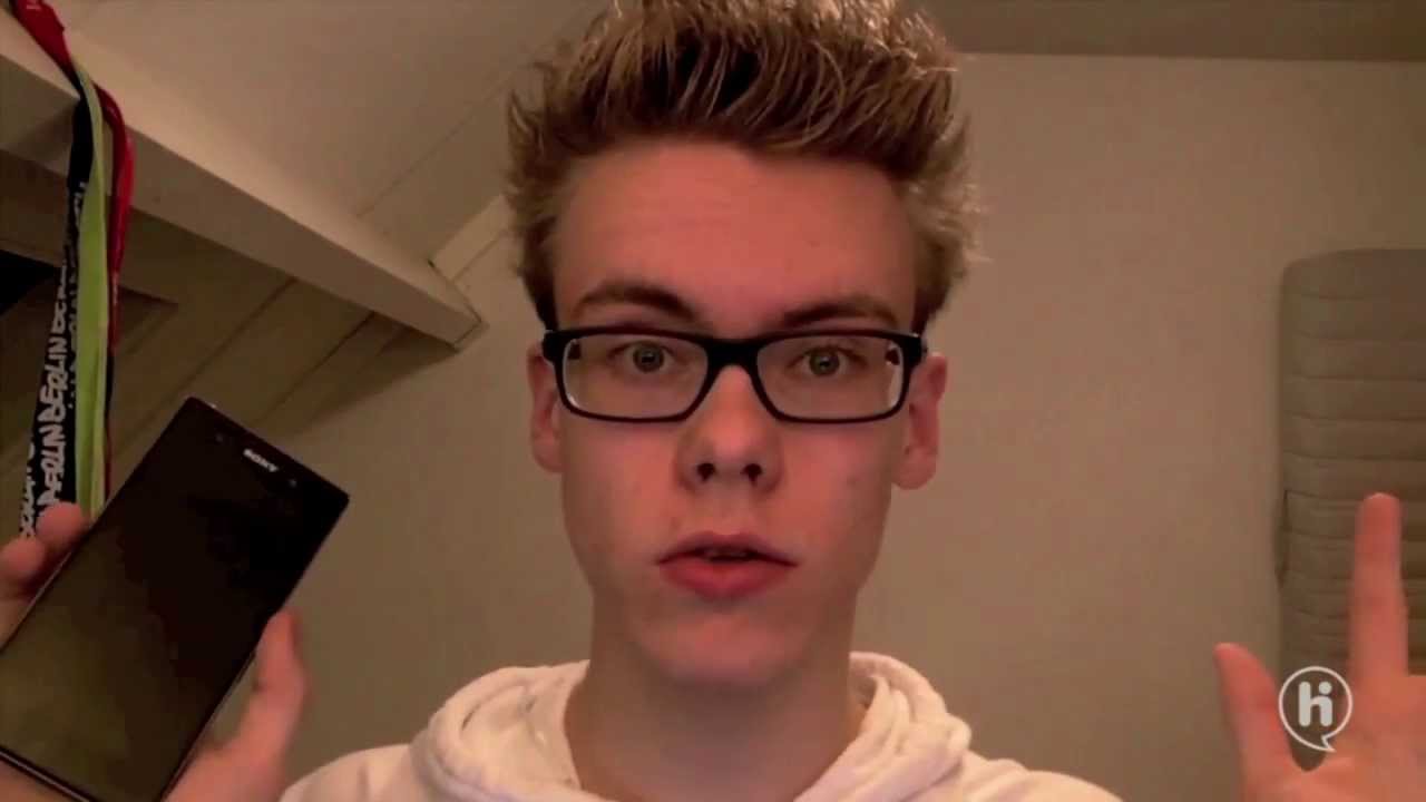 Review van de Sony Xperia Z1 - YouTube Review van de Sony Xperia Z1 - YouTube