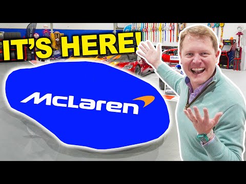 Видео: BRAND NEW McLaren ARRIVES at The Shmuseum!