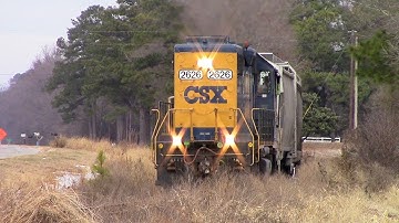 A Round of CSXT F732 solo GP38-2 with Horn Shows & Notch 8 Action as the Crew goes about there Work