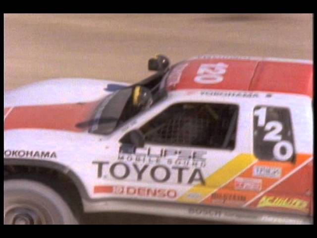 Toyota Trophy Trucky Autoart 1/18 - YouTube