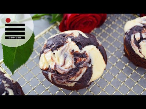 Video: Wie Man Schokoladen-Käsekuchen-Muffins Macht