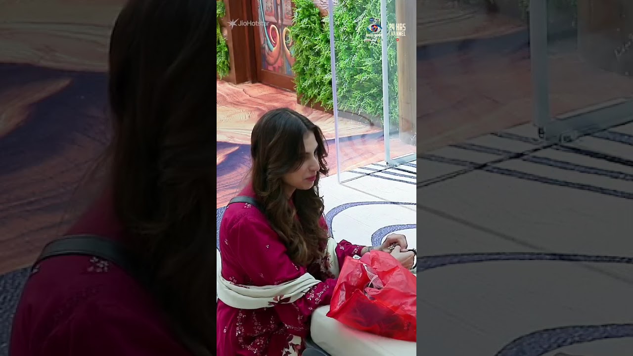 Mridul Complements Farhana | Bigg Boss 19 | Now Streaming | JioHotstar