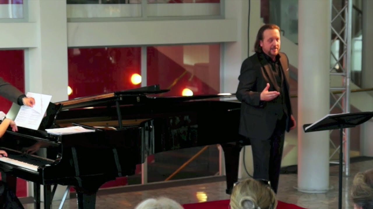 Adrian Xhema - Tenor Rodolfo "La Boheme" G.Puccini - YouTube