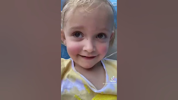 Arianka: “Spadla ti podprsenka!” 👠😂
