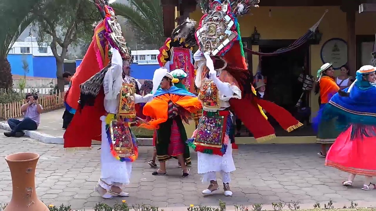 San Juanito Baile Tipico Ecuatoriano Ciudad Mitad Del Mundo
