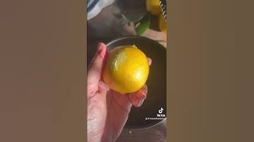 Zesting Lemons  #kitchenhacks101 #cookingtricks #kitchenbasics #cookinghacks #cookingtipsandtricks