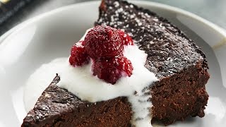 Subscribe: http://shwymy.co/smty- full recipe:
http://shwymy.co/vegan-flourless-cake this vegan flourless chocolate
cake recipe is easy to make, glute...