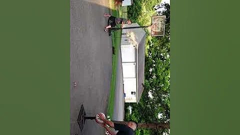 Awesome trick shot by lez