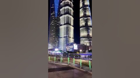 سورة الرحمان #الرحمن #العظماء #اكسبلور #follow #تيك_توك #دويتو #duet