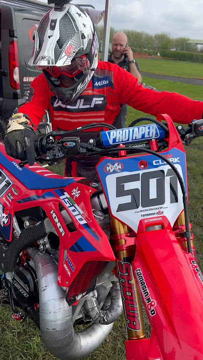 Starting a 2024 CR500 2 Stroke! #dirtbike
