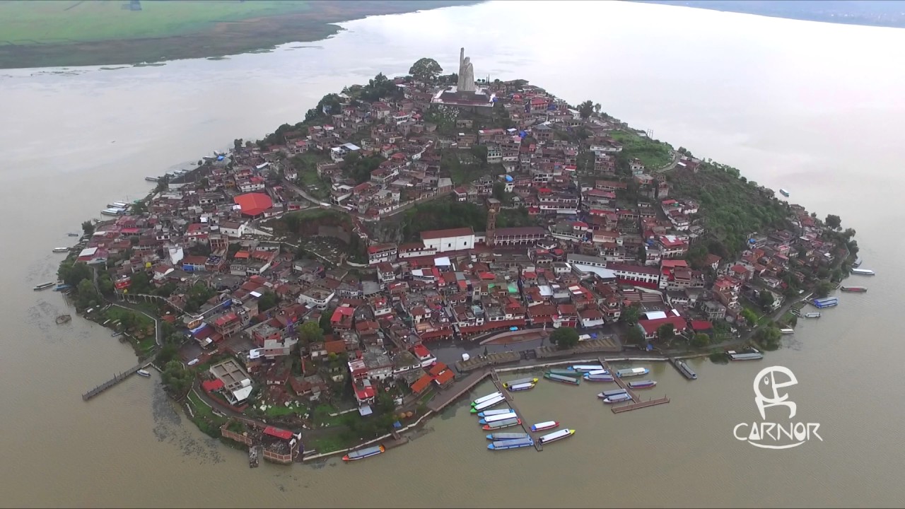 Janitzio desde el aire