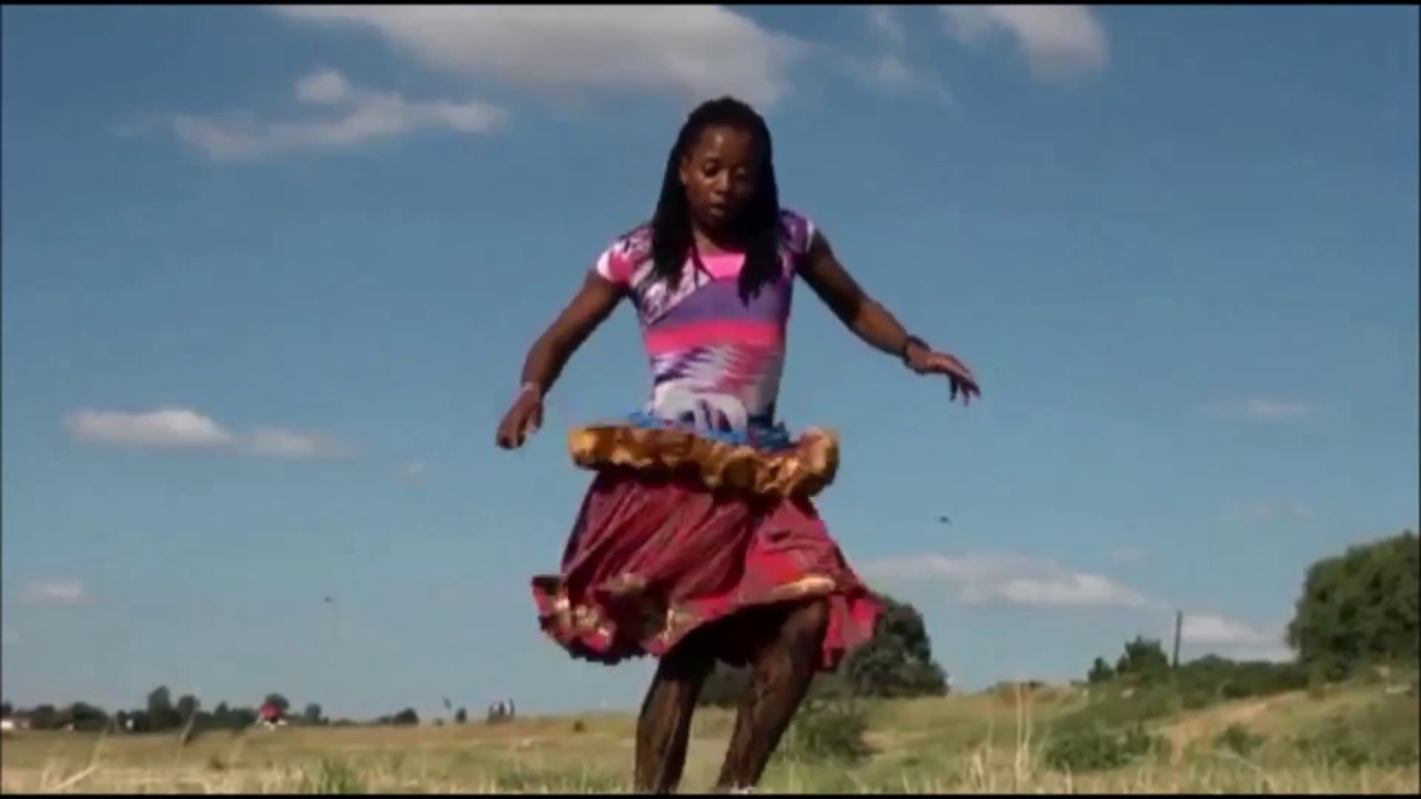 Top 4 guys who can dance Xibelani better than women!!!!