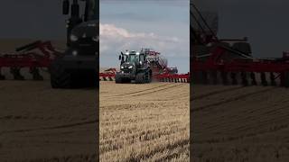 Claas Xerion 12.650 Pulls a 100ft Giant! 😱 #trending #tractor #agriculture #shorts