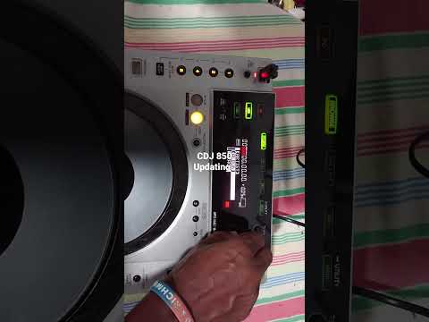 CDJ 850 updating.