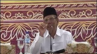 KH Hasyim Muzadi dalam Seminar Nasional Sistem Pendidikan Mu'allimin