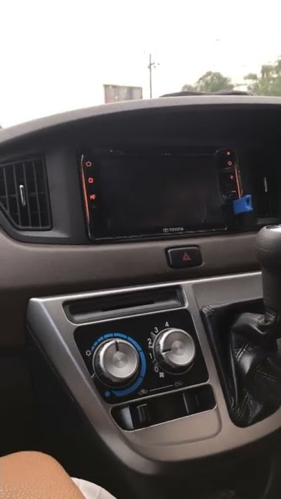 story wa di dalam mobil calya