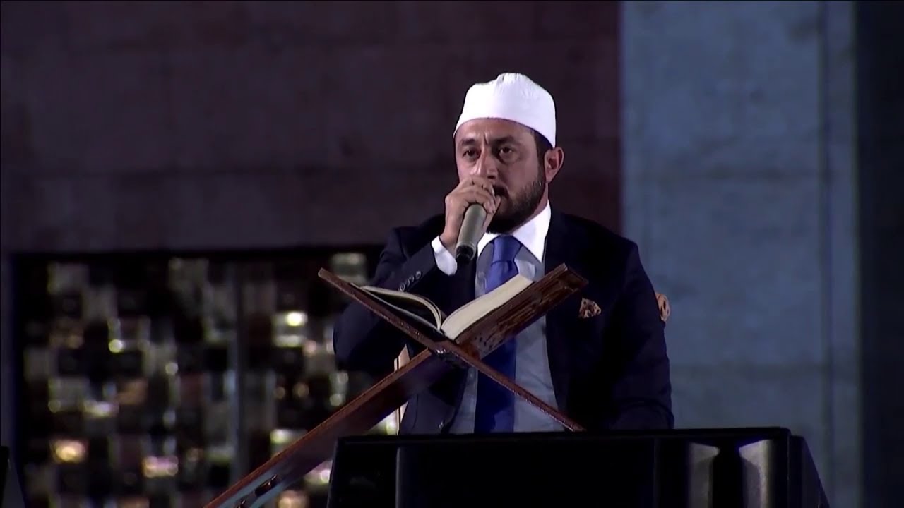 Ali Tel TBMM Önünde 15 Temmuz Şehitleri İçin Kuran Okudu