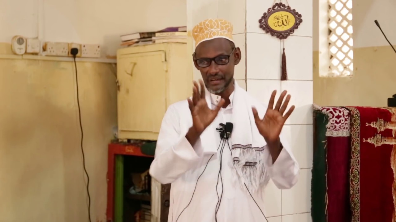 SHEEKH CABDI XAYI IYO DIINTA HALKA AY UGA JIRTO DASTUURKA DOWLADDA SOOMAALAIYA EE DALKA KU DHAQDO