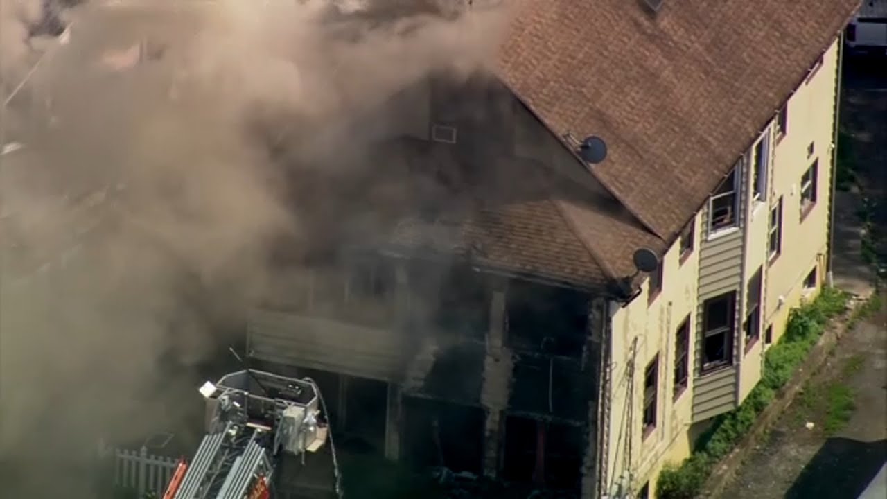 4 firefighters injured battling house fire in Passaic - YouTube