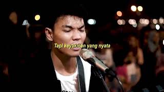 SUCI DALAM DEBU   IKLIM LIRIK LIVE AKUSTIK COVER BY TRISUAKA   PENDOPO LAWAS