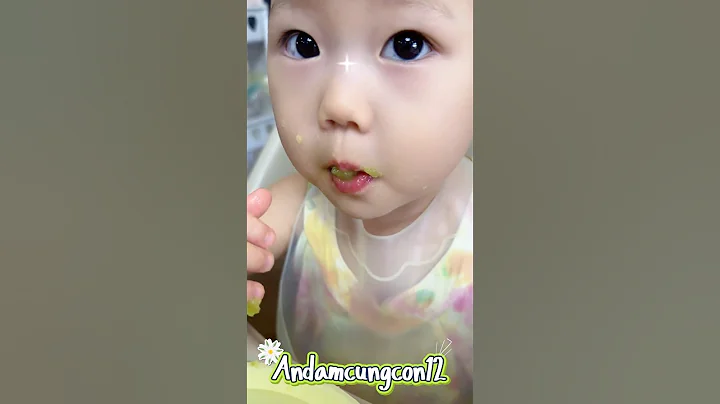 Baby eat food #shorts #viral #youtubeshorts