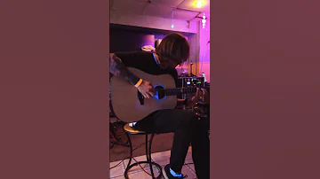 Dragons Don T Lie Shorts Acousticguitar 