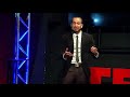 Un gesto dice más que novecientas noventa y nueve palabras | Danyal Farsani | TEDxUSTLA