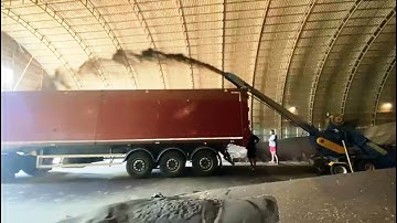 Self-propelled grain loader PZM120. The cheapest way to quickly load grain, seeds into any transport