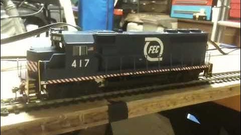 Fec GP40-2 w/ digitrax decoder