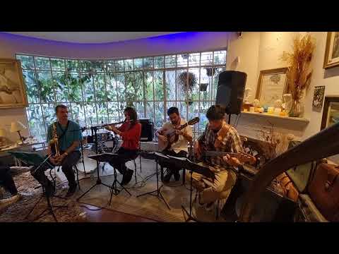 Umbirá - Zazá (ao vivo no Antiquário Café)