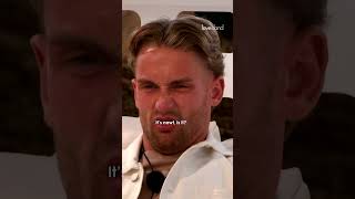 Ellie’s left a love triangle and found herself in a love square 🔲 #LoveIsland