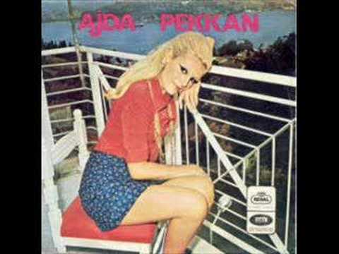 Ajda Pekkan - Dünya Dönüyor (1968)