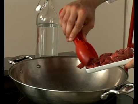 recette-de-wok-de-boeuf-au-paprika,-riz-aux-poivrons-rouges