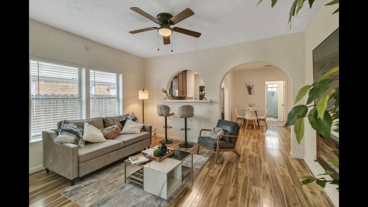 Extravagant Home Near Downtown Houston - Corporate Housing Rental