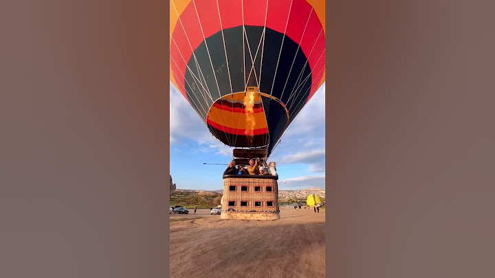 Cappadocia's hot air balloon landing from the beauty of turkey above  😍🎈🎈♥️