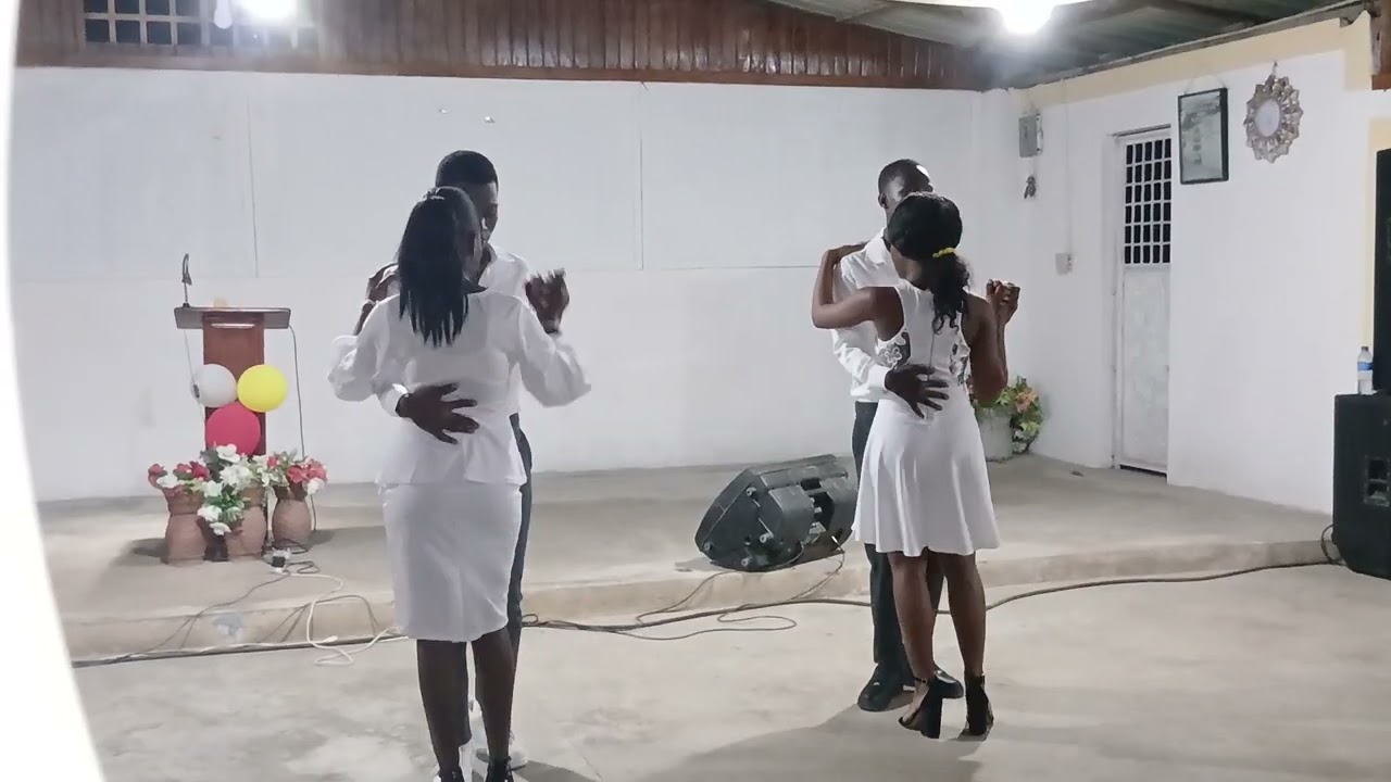 Jeunesse   eglise  de   Dieu   gospel   messenger   AJC