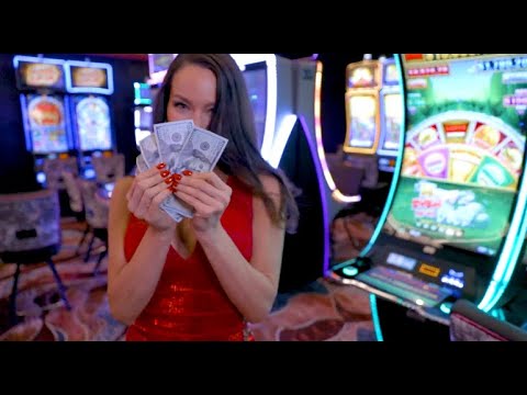 Chasing the Mini on Wolf Run Eclipse $4/spin! #casino #slot #jackpot