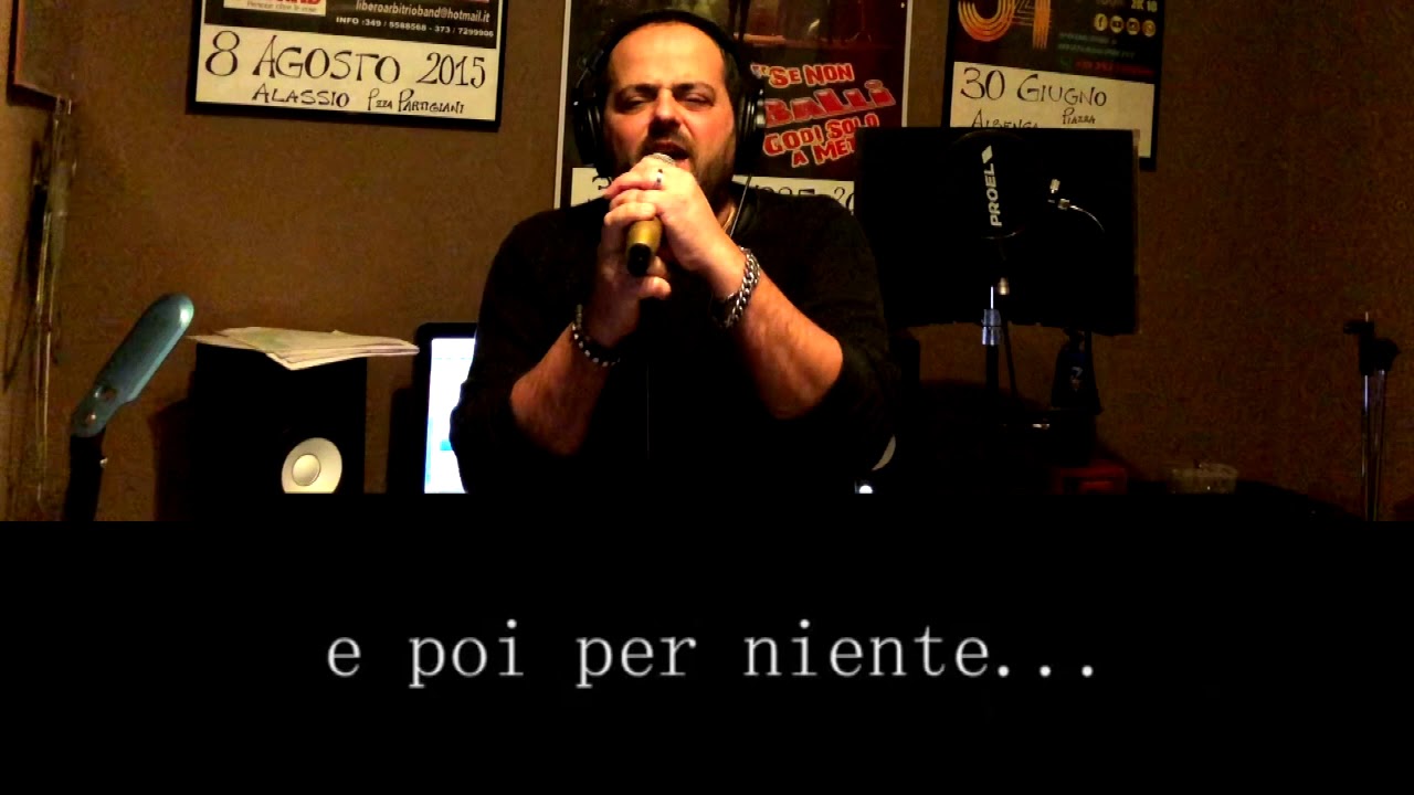 Almeno tu nell'universo - Cover Wally con testo - YouTube